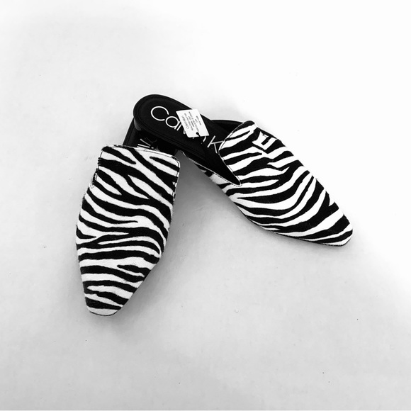 Calvin Klein Zebra Slides - Picture 1 of 5